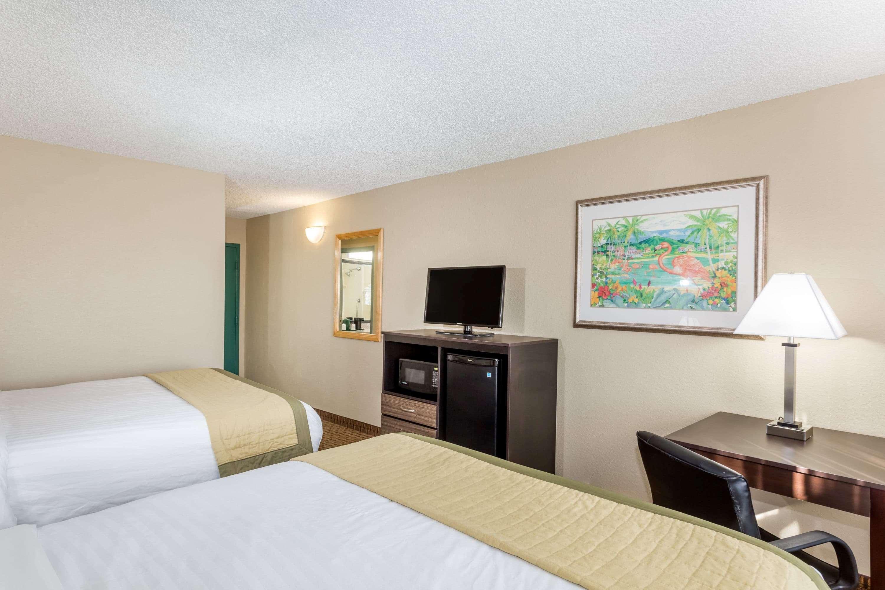 Baymont By Wyndham Fort Myers Airport חדר תמונה