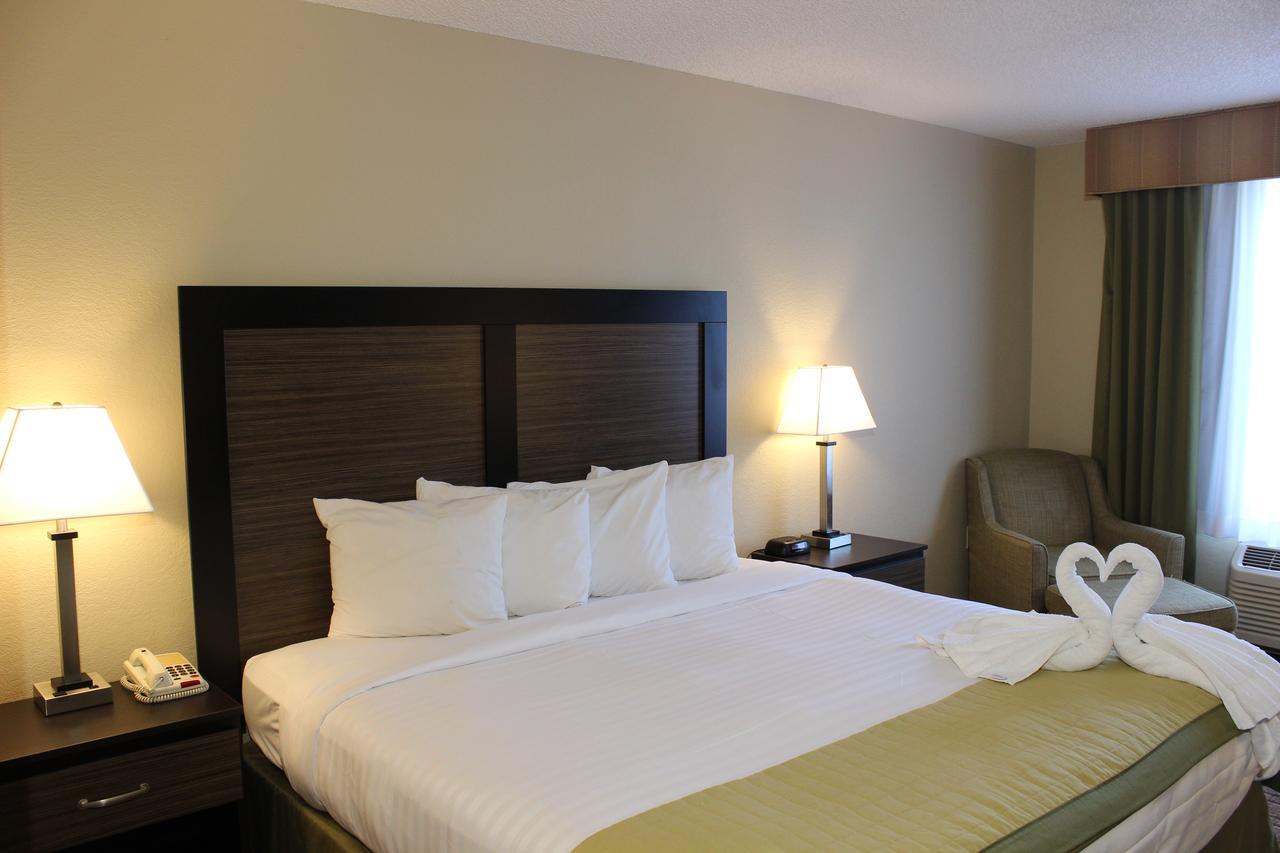 Baymont By Wyndham Fort Myers Airport מראה חיצוני תמונה