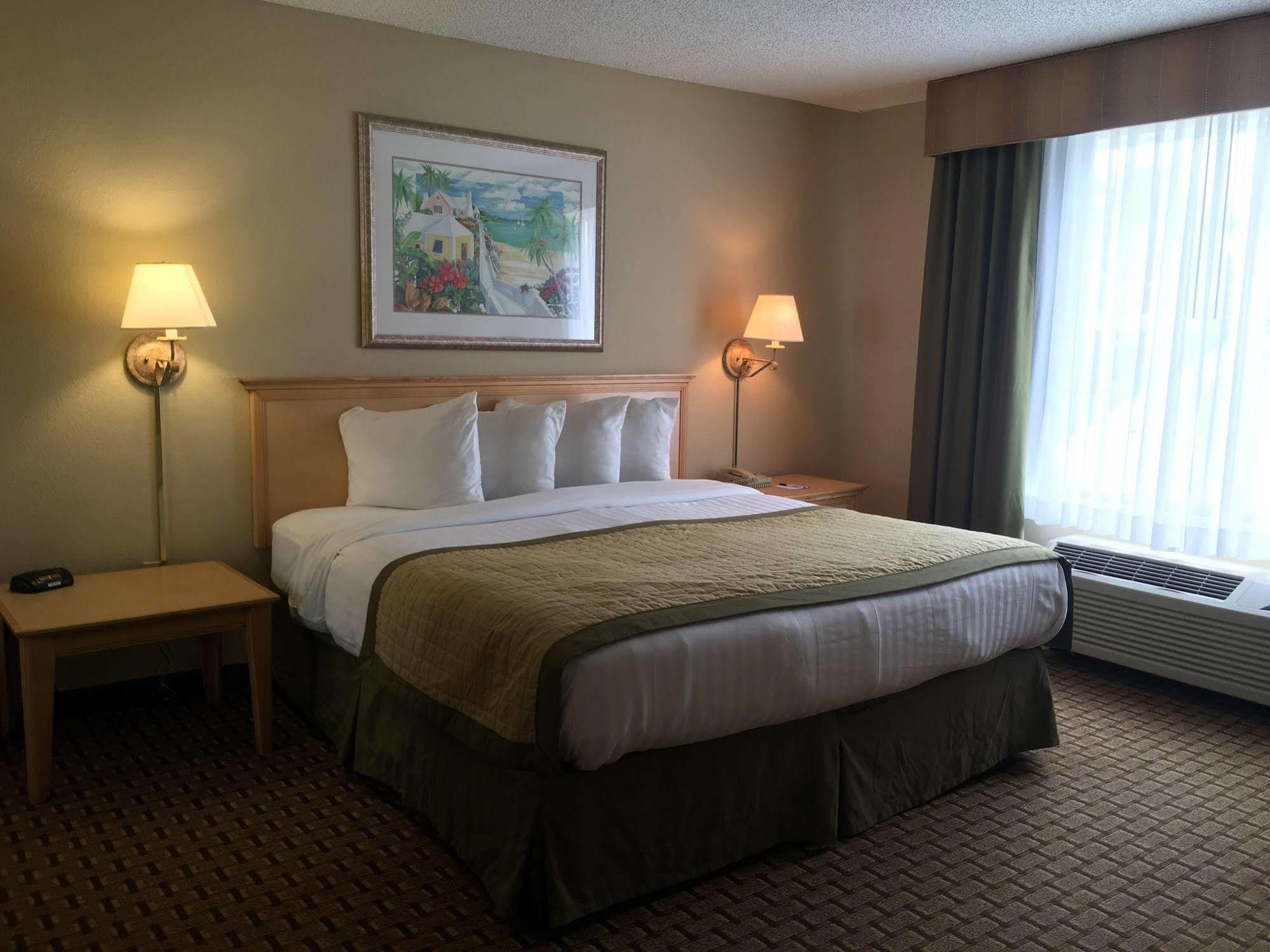 Baymont By Wyndham Fort Myers Airport מראה חיצוני תמונה