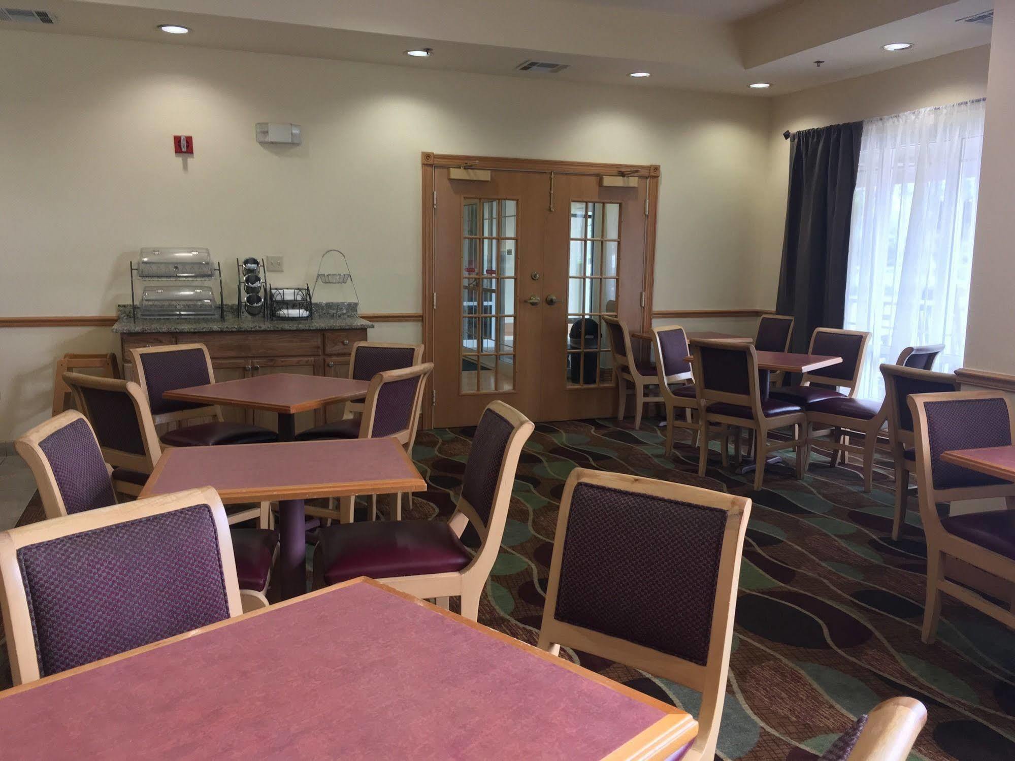 Baymont By Wyndham Fort Myers Airport מראה חיצוני תמונה